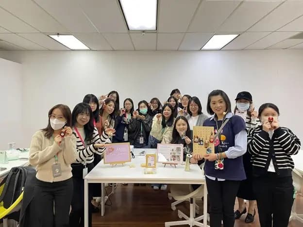 PatientsForce 攜手罕病基金會舉辦「微笑大使」手作活動