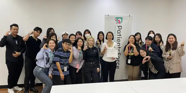 %e7%97%85%e5%8f%8b%e5%88%86%e4%ba%ab%e6%9c%83-%e8%88%87%e7%99%8c%e5%90%8c%e8%a1%8c%e3%80%81%e8%88%87%e7%94%9f%e5%91%bd%e5%92%8c%e8%a7%a3%ef%bc%9a%e5%87%b1%e8%a5%bf%e7%9a%84%e6%ba%ab%e6%9f%94